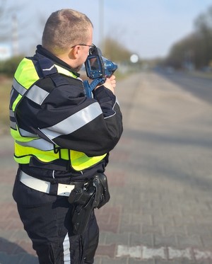 MARCOWE DZIAŁANIA „ŁAPKI NA KIEROWNICĘ” ORAZ „NA DRODZE PATRZ I SŁUCHAJ”